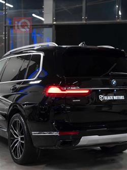 بی ئێم دەبڵیو X7